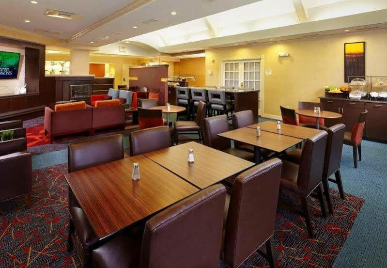Hotel By Marriott State College